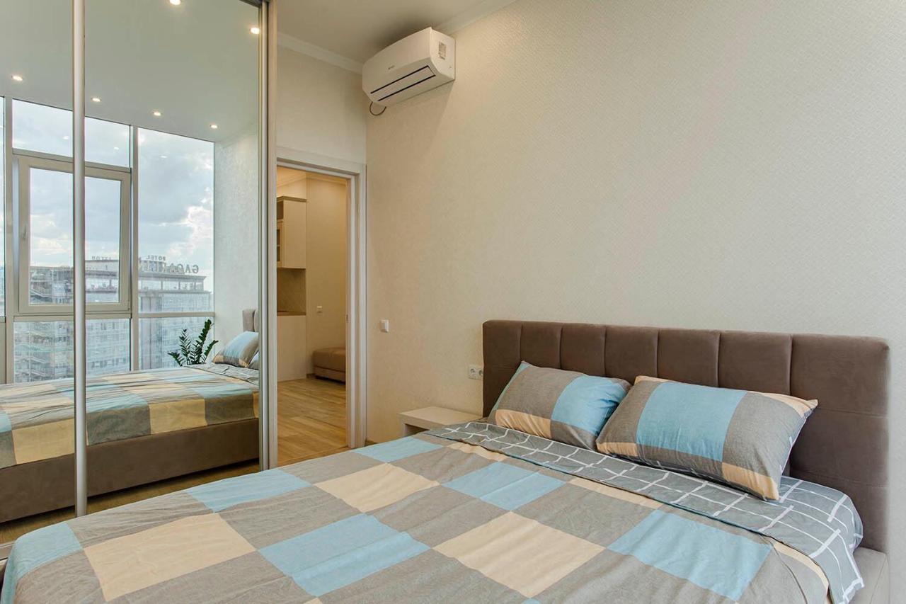 2-Roomed Apartment With Living Room Οδησσός Εξωτερικό φωτογραφία